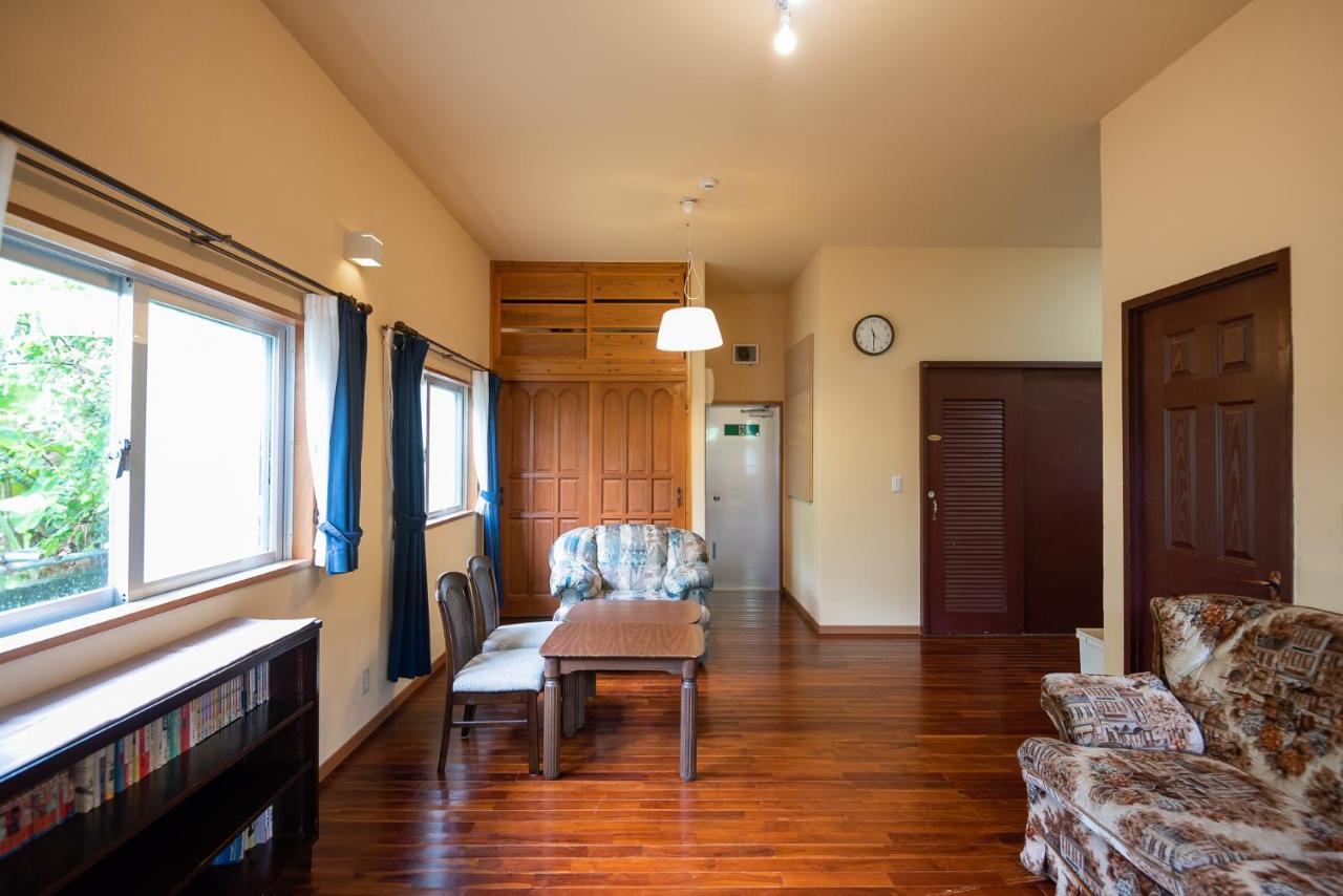 Apartamento コテージなかどまり Onna Exterior foto